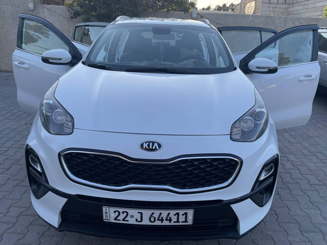 السلام عليكم اخوان كيا سبورتج موديل 2019 شكل 20 مكفوله رقم أربيل تحويل وكاله اني حاضر المواصفات بيسك ماشية 84 الف السعر 192 وبيها مجال ***********
