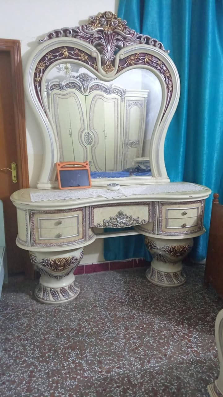 السلام عليكم غرفة نوم للبيع  بعقوبة شفته شارع لحسينية غرفة نوم مع الدوشك ثقيلة كلش سعرها 400وبيها مجال بسيط


**إذا كنت صاحب هذا الإعلان وتريد حذفه لأي سبب، رجاءا أرسل رسالة إلى الدعم الفني**