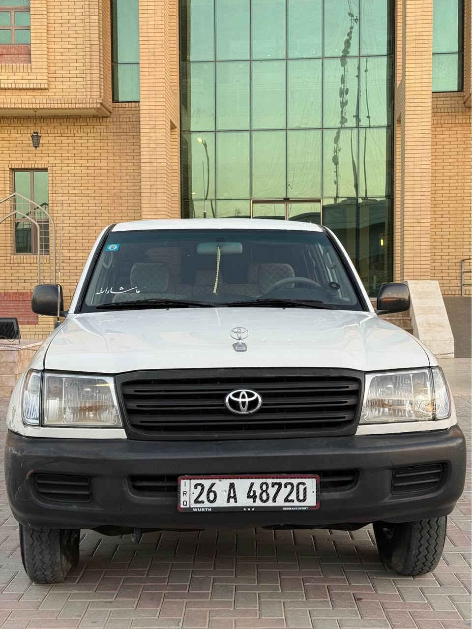 لاندكروز 2003 
مزاد داخلية مرقمة وكامله سنوية بأسمي 
مصبوغه عام مكفوله من الضربه والگلبه والچفيه والشاصي مكفول بيها ملاحظات بسيطه مبينه بالصور 
كير و محرك مكفول
فور ويل شغال ومكفول 
تبريد شغال ثلج 
تدفئة شغاله 
ملاحظه الكيجات بس عداد السرعه شغال
سعرها 110 بيها مجال حك الجيه 
مكاني تكريت 
للتواصل ‭***********‬ تكريت, صلاح الدين
