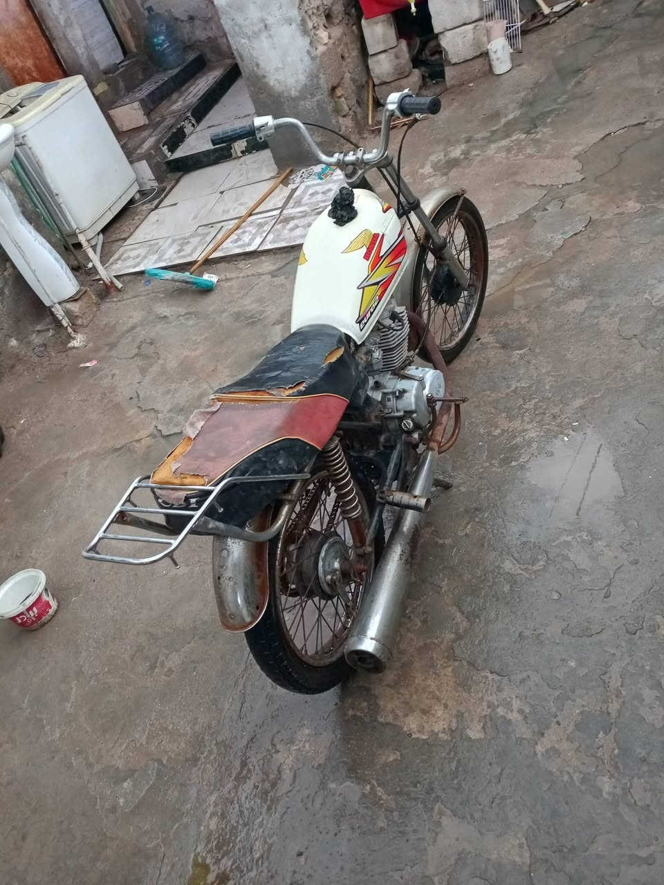 دراجه ايران مكينه نامه شلامجه لبيع نضيفه ادوات مكفوله مكان بصره معقل قرب تجاري  سعر 260وبيه مجال حك جيه  ***********
