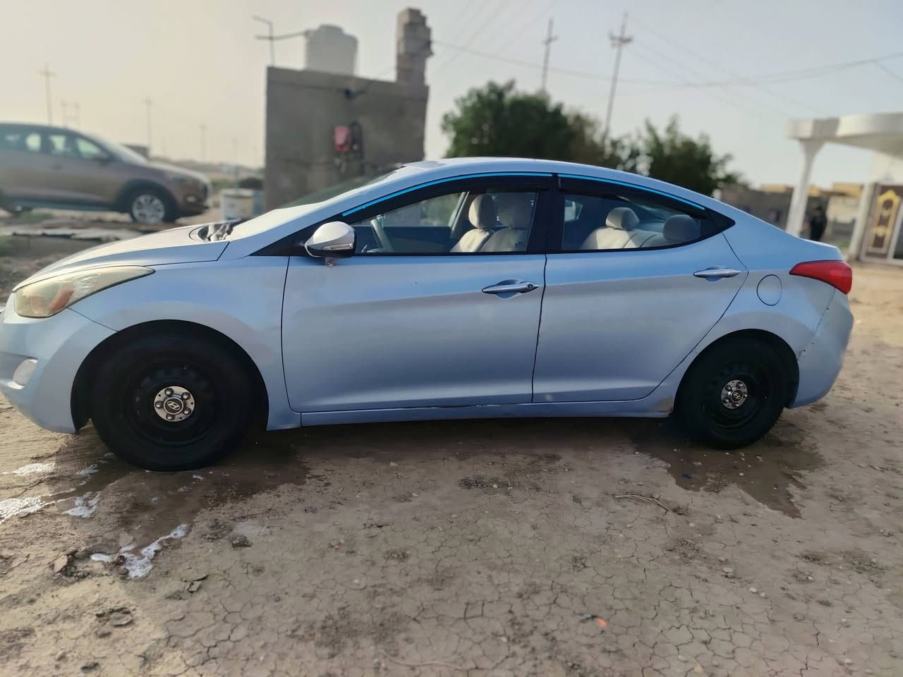 سلام عليكم النترا 13محرك 1800سياره جاهزه حداديه جديده تواير تخم سياره مكفوله ما عدا رشات بصيطه السعر 95مجال بصيط كلش السماوه الوركا الكرامه ***********
