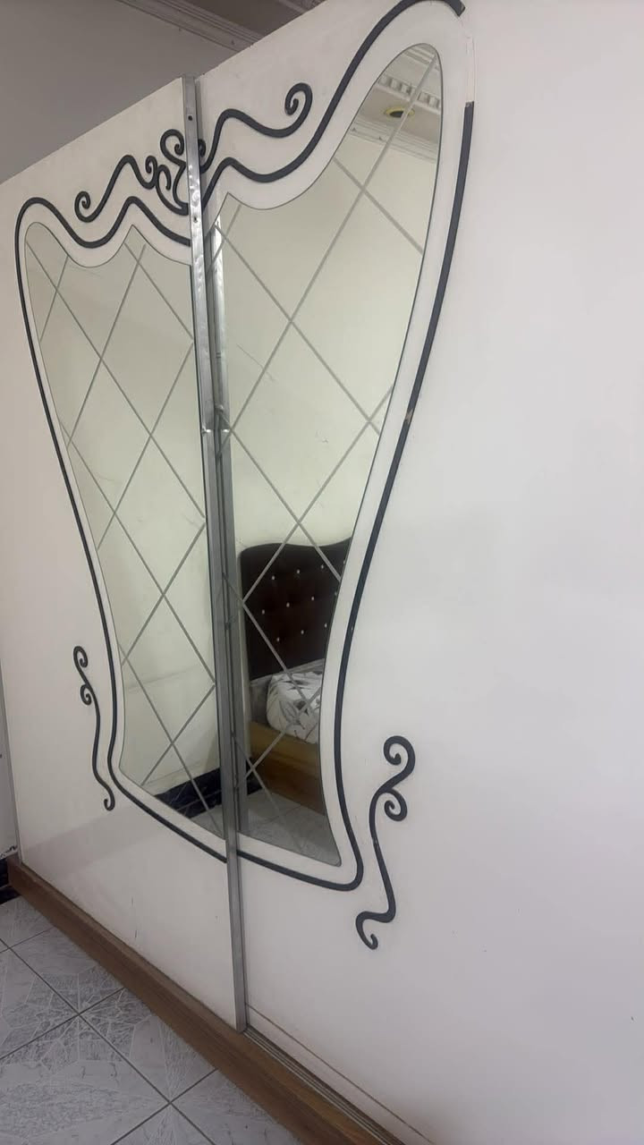 غرفه نوم تركي 5قطع نضيفه بس جرار يردله ضب مثل ما مبين بصوره ب200بيه مجال بسيط مكان بغداد حي العدل


**إذا كنت صاحب هذا الإعلان وتريد حذفه لأي سبب، رجاءا أرسل رسالة إلى الدعم الفني**