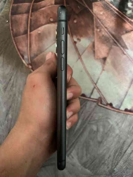 السلام عليكم 👋/
.
عندي جهاز /11
.
نضيف حيل /
.
بس من حدثت طلعتلي شاشه غير معروفه بس /

.
ولله الجهاز خير من لله /

.
ذاكره /64

.
بطاريه 🔋/82

.
العنوان📍 :الأمين شارع المركز /
.
الرقم ***********/
.
السعر💵/200
بي مجال
