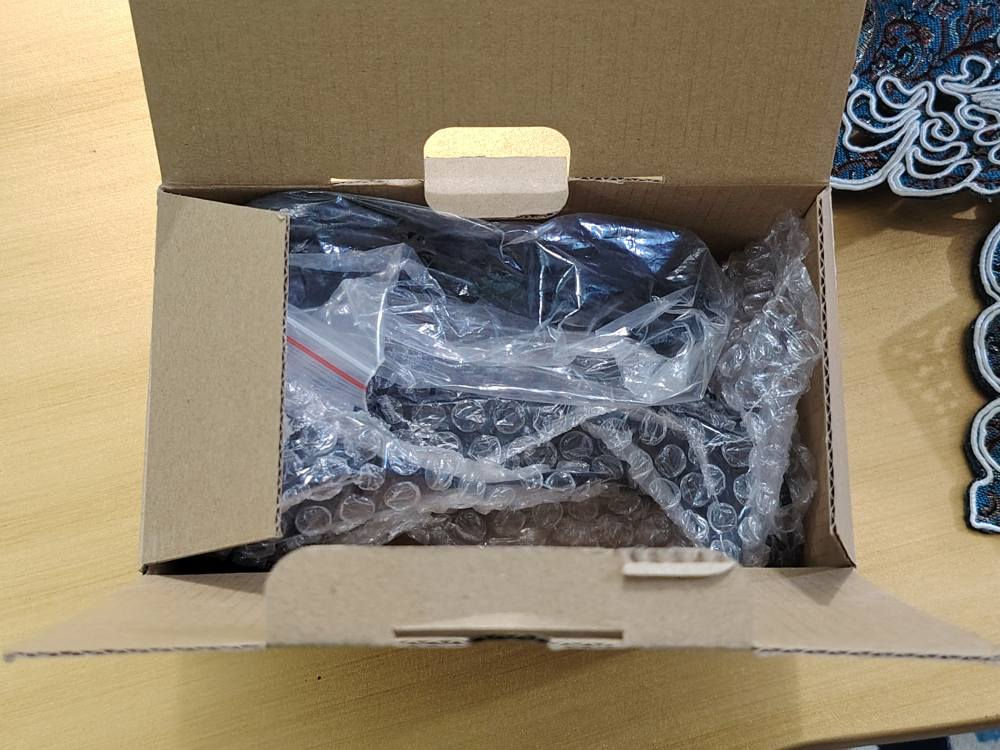 قارئ باركود سلكي
✔️ سريع ودقيق لقراءة باركود السلع
✔️ يعمل مع جميع منظومات البيع والمحاسبة
✔️  USB (تشغيل فوري)
✔️ مناسب للمحلات والمخازن
💵 السعر: 30 وتوصيل مجاني داخل محافظة ميسان
للاستفسار *********** عمارة, ميسان
