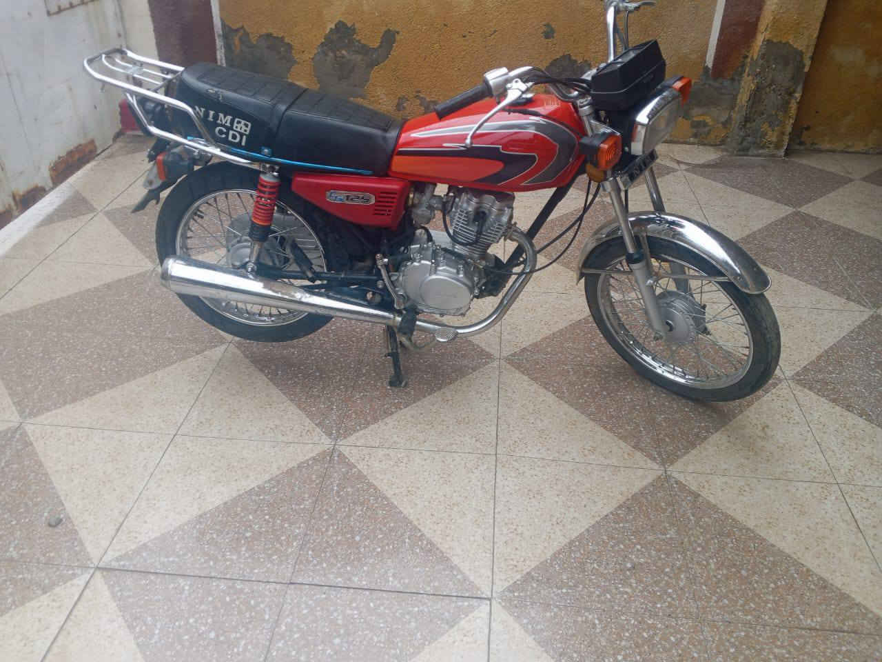 نامه متياز  موديل 26
اوراق  
 وشعله  فول
تجي تفحص يله تشتري 
العنوان حله ابو غرق
السعر 600 وبيه مجال قليل
الرقم  ***********
