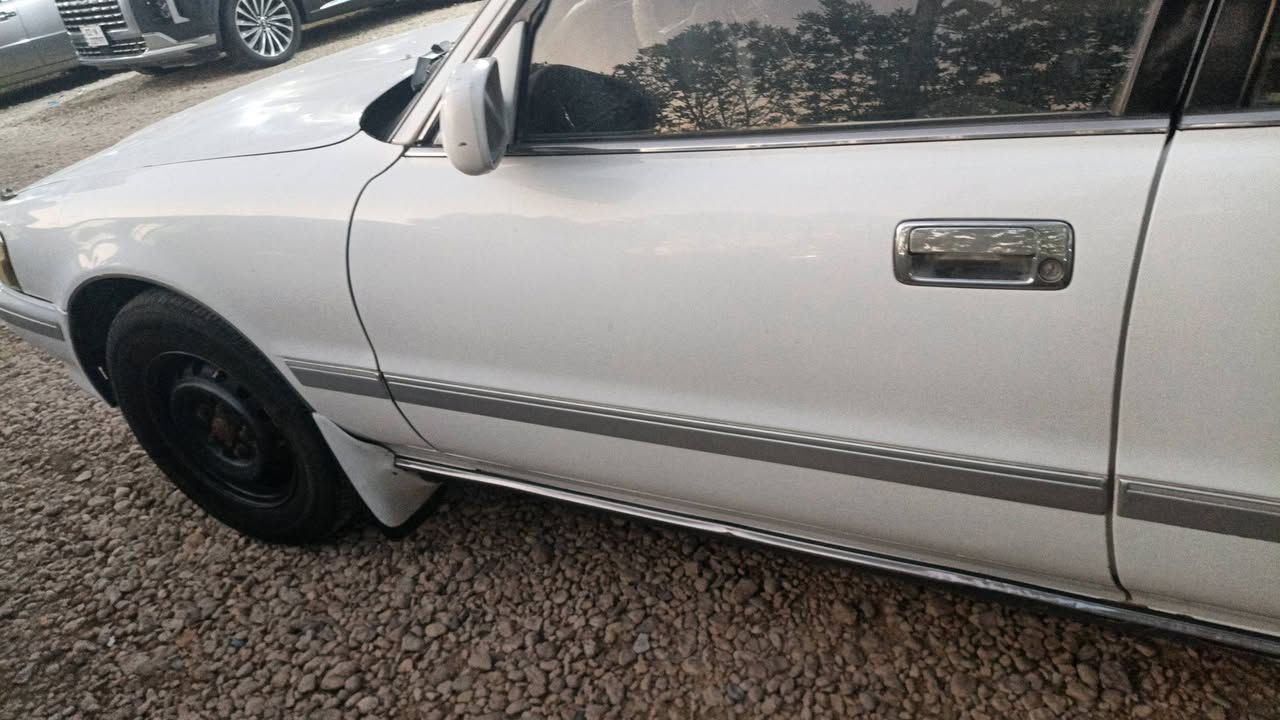 السلام عليكم للبيع مارك كربلائي موديل 90 رقم كربلاء تحويل مباشر سنويه 27 مكينه ونجي ناعم تبريد شغال جاهز السياره ومكفوله من أي عيب شرعية السعر 48 وبيها مجال قليل هاتف ***********
