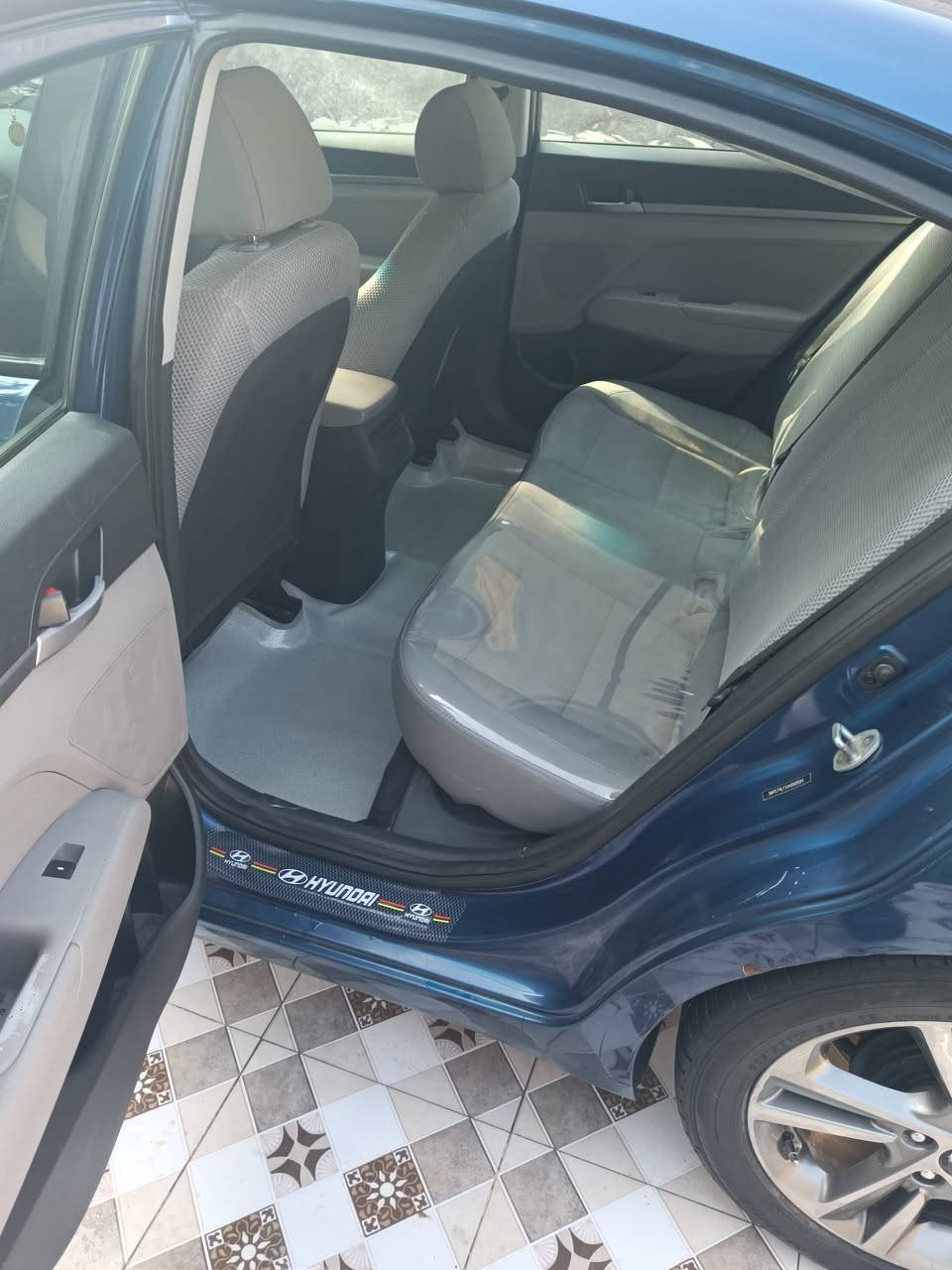 اسلام عليكم النتره 17 امريكي حادثه جدن خفيف الجاملغ الخلفي من الجانب على السونار مكينه مفتوحه رقم نجف مشروع وطني تداور باي محافضه السياره جاهزه حداديه جديده مكان السياره بابل السياره باسمي السعر 130, اوبيها مجال قليل الاتصال والاستفسار ***********
