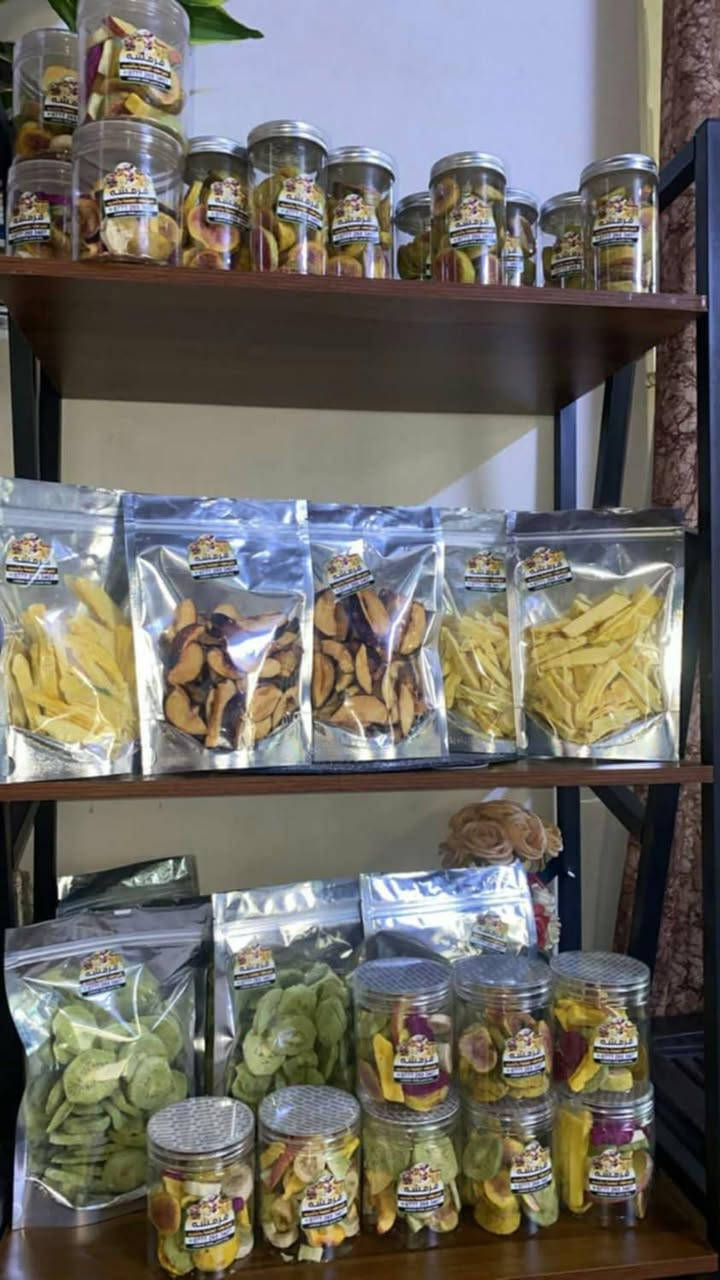 ‏عندي جهاز تجفيف فواكه عل بارد  جهاز كامل وصل ويا اشتريتو توصيل من الخارج ماكو منو اله القليل  جهاز نضافه 100 بل 100 الجهاز جديد كامل هوه وغراضه اريد ابيعو الرقم ولخاص مفتوح ‏‪***********‬‏
