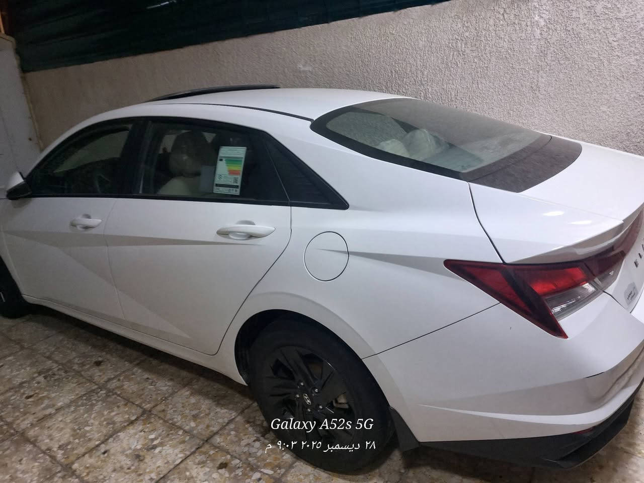 السلام عليكم
النترا مديل 2023 خليجي 
مكفولة كفالة عامة 
سيارة علة وضع الشركة كلشي ما ملعوب بيهة 
ماشية 50 الف كيلو 
محرك 1.6 دوش دكشن عالي 
كير AT 
مواصفاتهة فتحت
 تبريد قطعتين 
ثلاث وضعيات اننظمة قيادة 
شاشة كامرة 
تحكم ستيرن 
اشاير بل مري 
كشاف ضباب 
ويل حجم 16
رقم بغداد بسمي 
السعر 165 وبيهة مجال 
مكاني بغداد العبيدي 
رقم ***********
