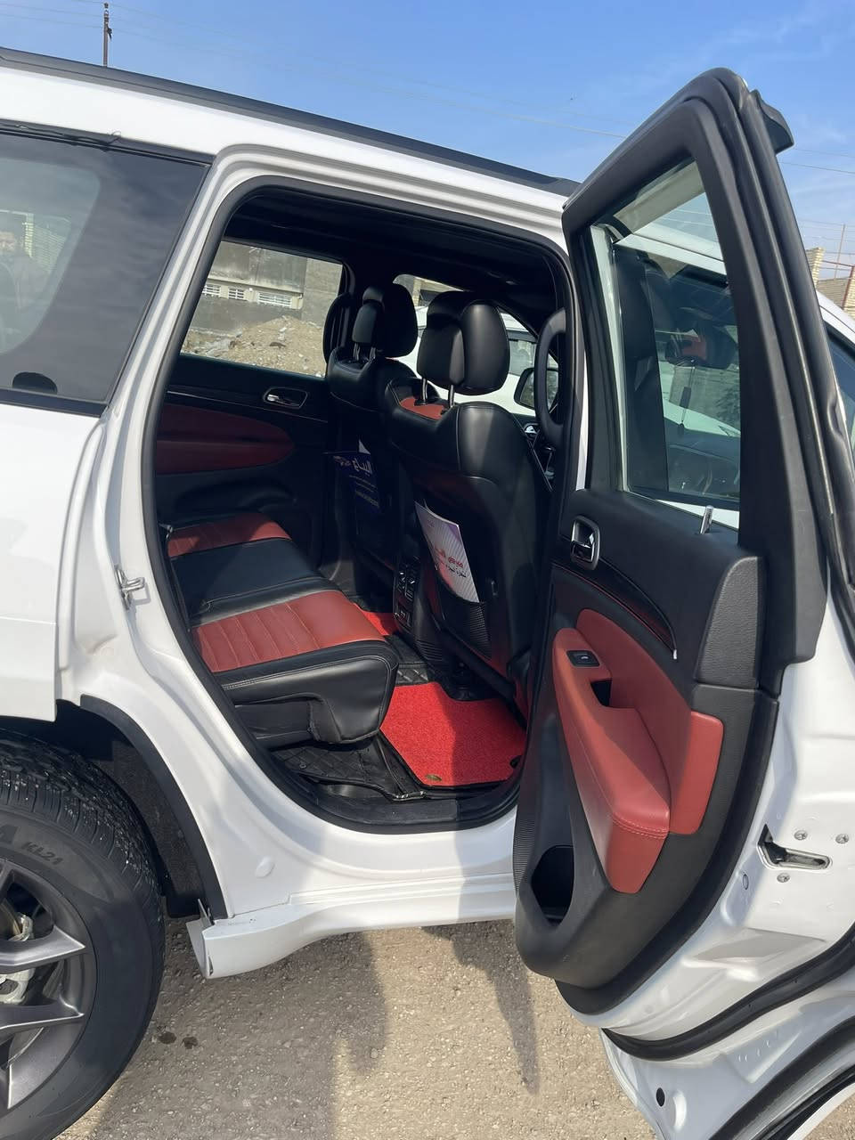 السلام عليكم شباب جيب فئه s مديل ٢٠٢٠ خليجيه مكفوله من كلشي ماشيه ٦٨ الف كيلو متر رقم بغداد باسمي تحويل ثاني يوم مواصفات الs معروفه السعر ٣٢٥$ وبيهه مجال بسيط للاستفسار الاتصال على ***********
