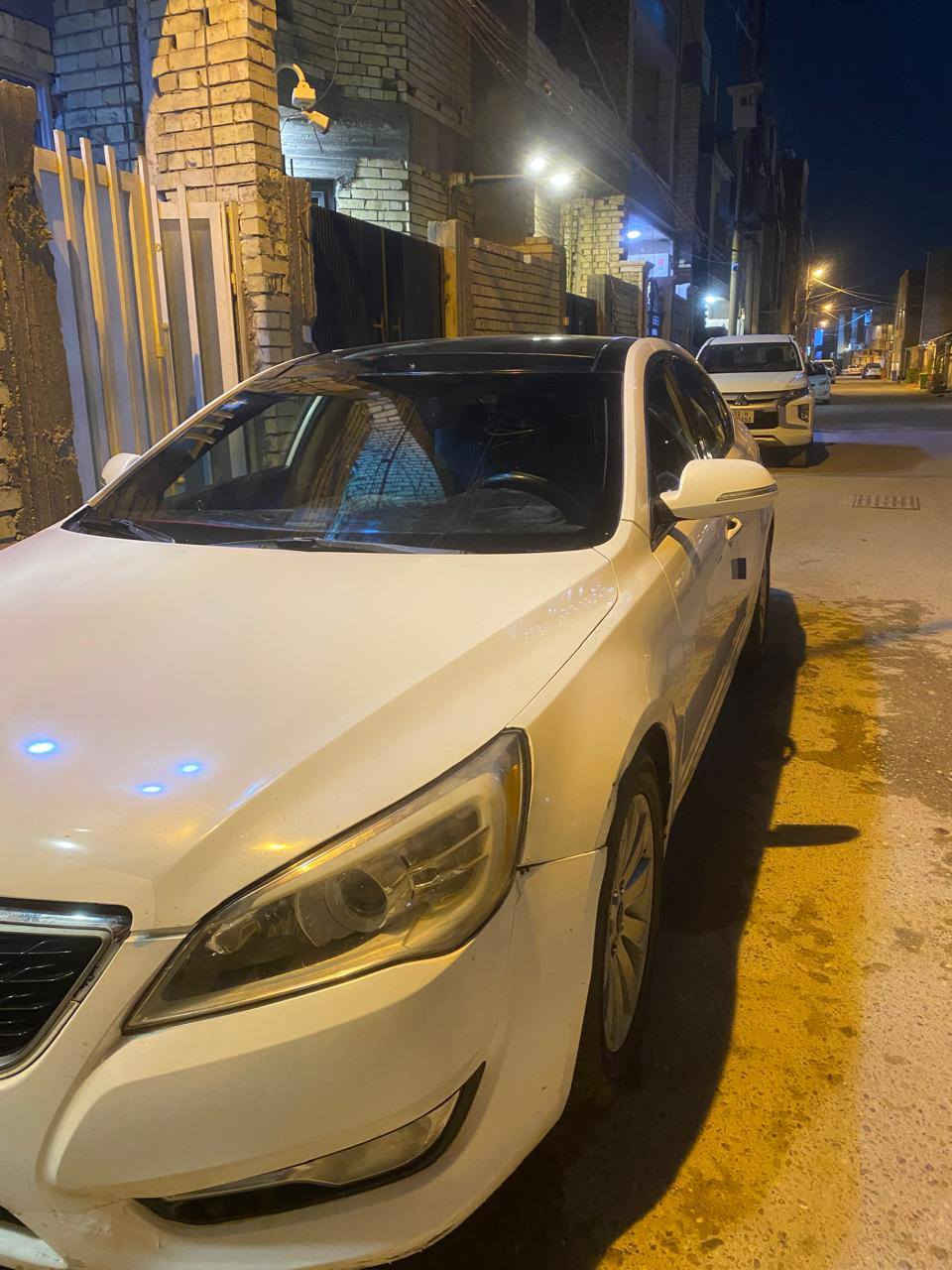 السلام عليكم
للبيع كيا كادنزه ٢٠١١ خليجي فول مواصفات 
رقم بغداد بسمي 
الحادث جاملغ وبنيد السعر ٨٨ وبيها مجال 
العنوان بغداد المنصور ***********
