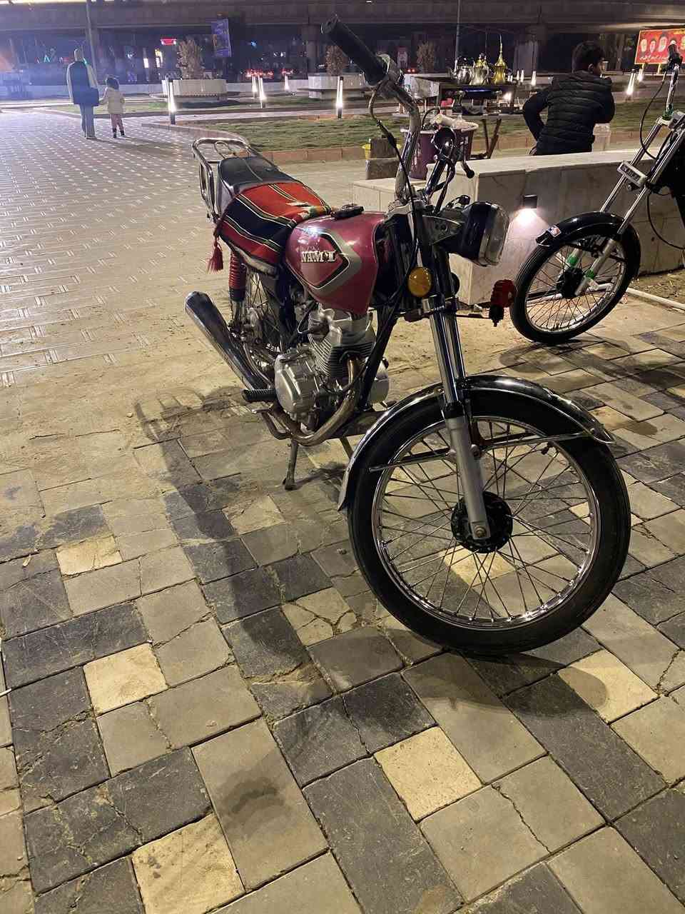 دراجه أربعه كير مديل 21 ارشه. تعمير 23 محرك اصلي شلامجه  ما مفتوح   العنون كوت العزه القديمه *********** السعر 650 وبي مجال
