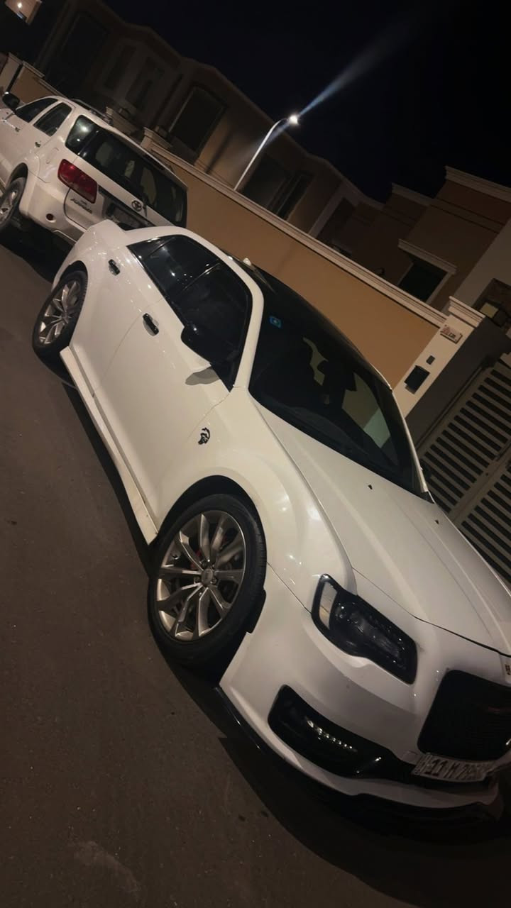 السلام عليكم
للبيع كرايسلر C300 بلاتينيوم موديل 2018

• محرك 5.7 HEMI V8 الأصلي
• رقم بغداد
• الممشى 130 ألف كم
• فول مواصفات
• محرك وكير وشاصي بحالة ممتازة
• ثبات عالي وقوة أداء مع راحة وفخامة معروفة من كرايسلر
• داخلية باللون الجوزي نظيفة جداً واستخدام مرتب

+عليها برمجة مصطفى ايگل 

ملاحظة:
السيارة بيها حادث امريكا جاملغ وبنيد والعراق بيها ضربة بالحوض جهة السايق بدون قبق الصندوق بس من جوة واكو بارد مكانات صغيرة جداً ، والباقي بحالة جيدة.

السيارة جاهزة للاستخدام اليومي والسفر، فحصها بأي مكان ترغب به.

السعر: خاص
الموقع: البصرة
رقم الهاتف: (***********)

الله يبارك للشراي، والجاد يتواصل
