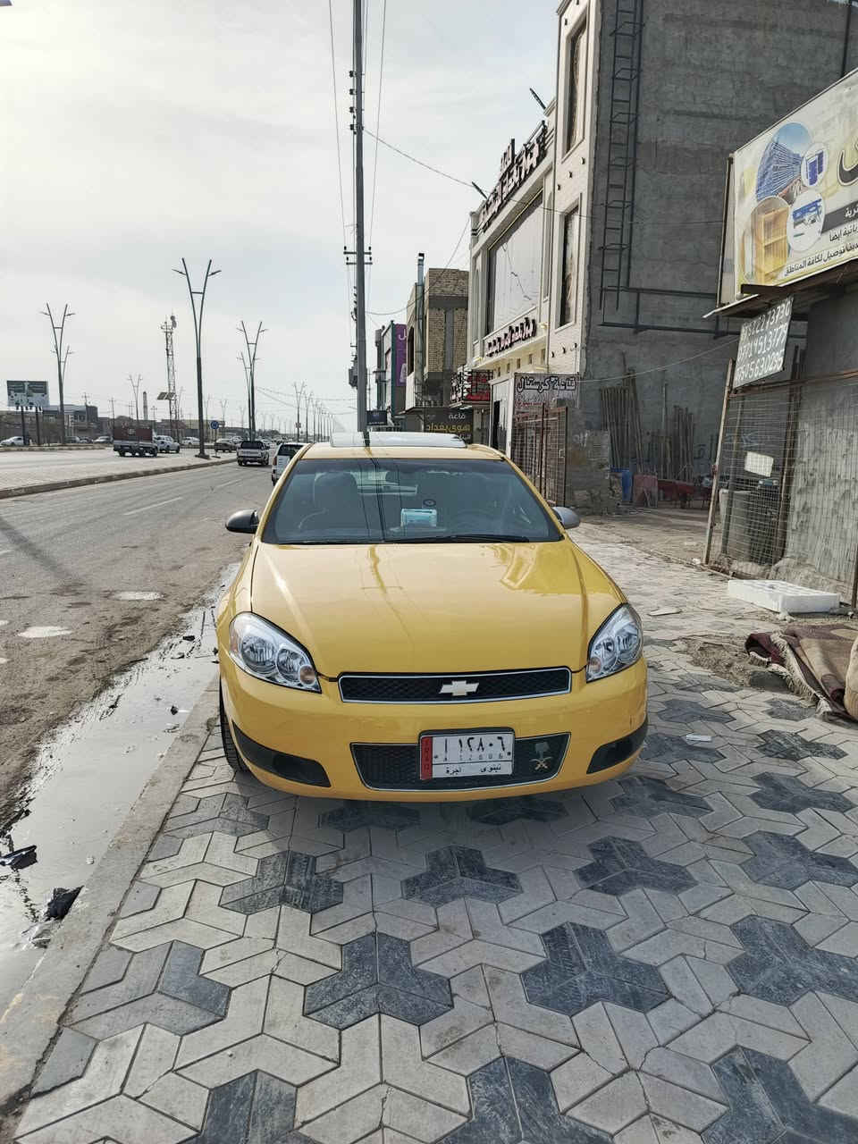 السلام عليكم امبالا للبيع رقم انكليزي نينوى مصفره هيئه وغرامات موديل 2012 كير ضفيره مكينه بالشرط محرك 3600 تخم تاير تبريدها منضومه كامله مشدوده وبي توالي غاز بس ما اكفله ما يشتغل  حادثها چاملغ خلفي كهربائيات كلها شغاله للبيع او المراوس حسب القناعه  السعر 58 وبيها مجال للشراي ***********
