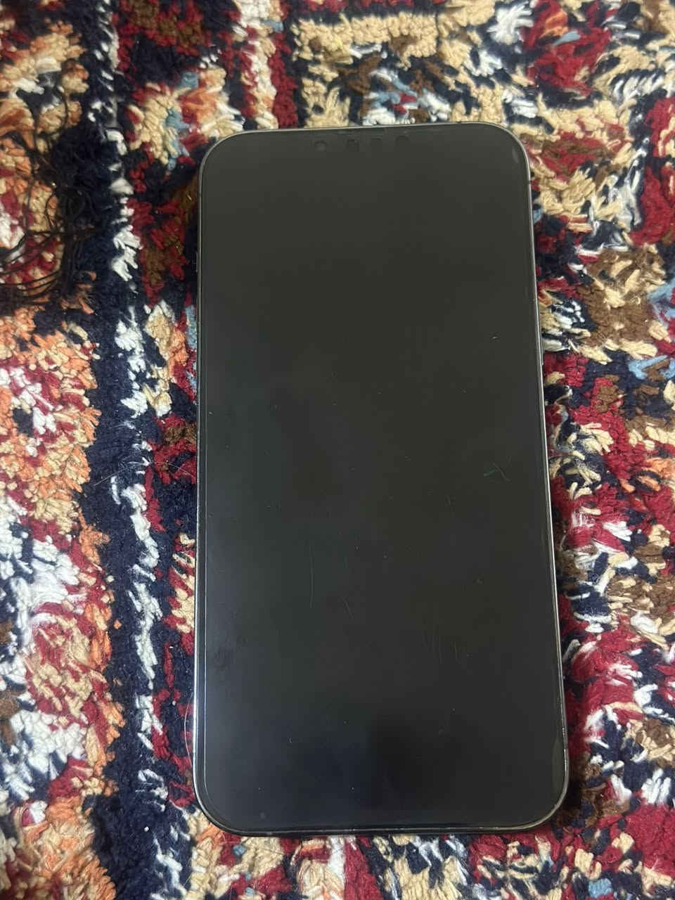 السلام عليكم ايفون 13 برو ماكس جهاز نضيف مامبدل بي شي ابد السعر خاص او التواصل واتس اب ***********
