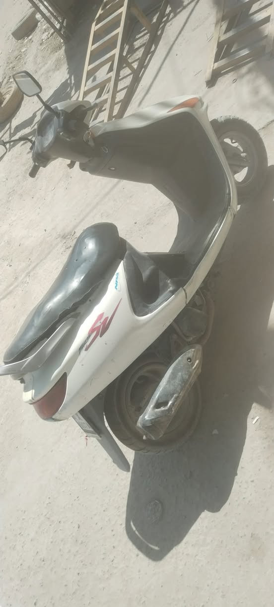 دراجه فراشه للبيع 
دراجه شلعه معدل فول 
مكينه ناعمه 
كهربائيات كلها جاهزه 
مكان حله مركز


**إذا كنت صاحب هذا الإعلان وتريد حذفه لأي سبب، رجاءا أرسل رسالة إلى الدعم الفني**