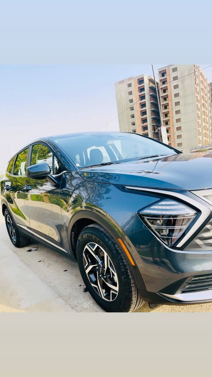 السلام عليكم كيا سبورتج موديل 2025
قطعه واحدة صبغ فقط 
الضرر خلفي باب الجنطه فقط 
السيارة ماشيه قليل 2000ميل فقط 
للبيع بسعر مغري 
الاستفسار
***********
