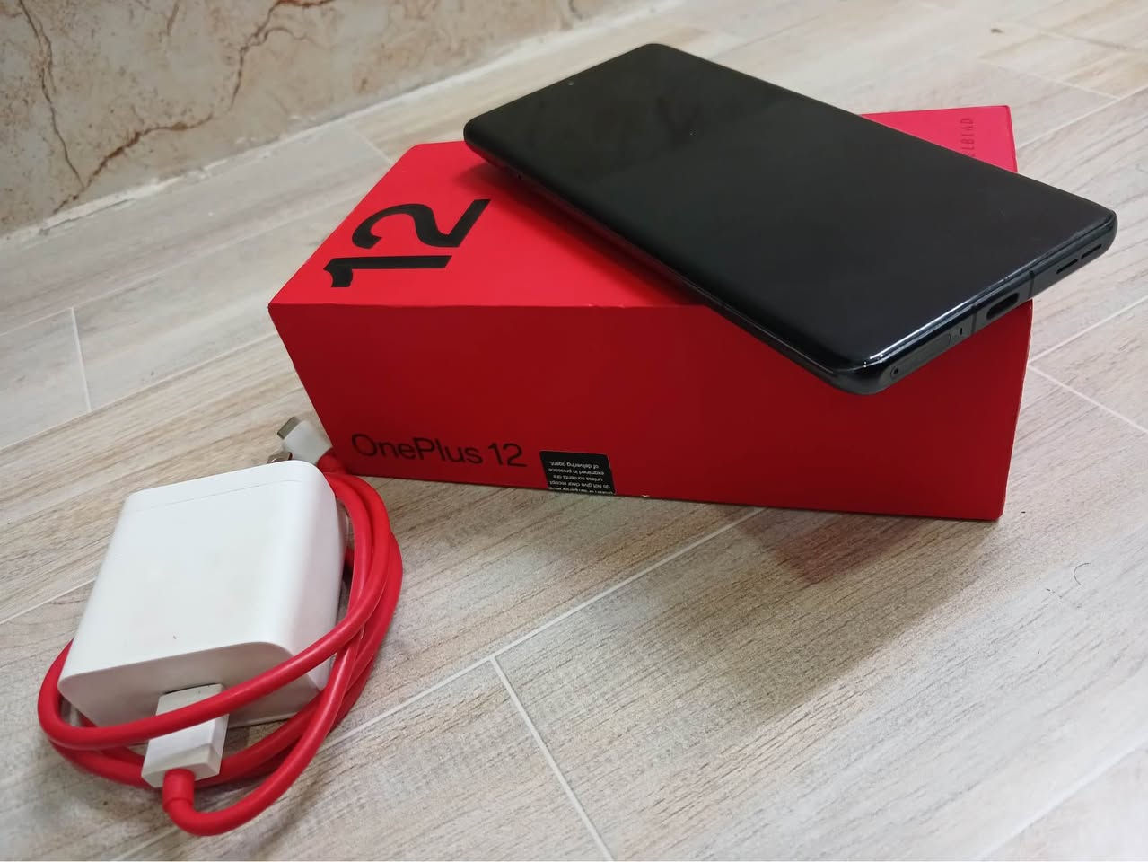 مۆبایلی OnePlus 12
زاکیرەی ٥١٢ گێگا یە ڕەنگی ڕەش
ڕام ١٦ زاید ١٢ شتێکی هەتا بڵێی پاکە
پڕۆسێسەری سناپ دراگۆن ٨ تی نەوەی ٣ێیە
کامیڕای 4K کارتۆن و شەحنی بیلادی لەگەڵە
نرخی 390 دۆلارە گەیاندن هەیە
ناونیشان هەولێر قەڵاتی نوێ مۆبایلی هاوکار
ژمارە مۆبایل :- 📱 *********** أربيل, العراق
