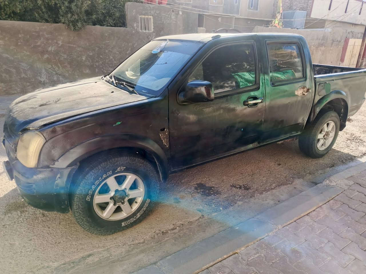 ‏السلام عليكم بيك اب شوفرليت
‏مديل 2005 
‏محرك كير بطه
‏سيارة كاملة شغل وطلع
‏اللون البلادي ابيض مصبوغة اسود بيها كتاب مزاد 
‏السعر 22 وبيها مجال 
اتصال فقط او واتساب 
‏***********
