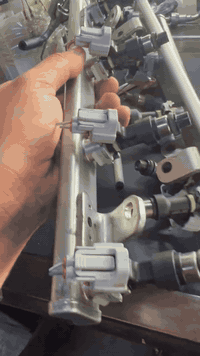 فقط جوملة نوزل نيسان فيرسا  يرهم هوايا سيارط 
سعر 5$  تغم توصيل كول محافذاد ***********-***********
