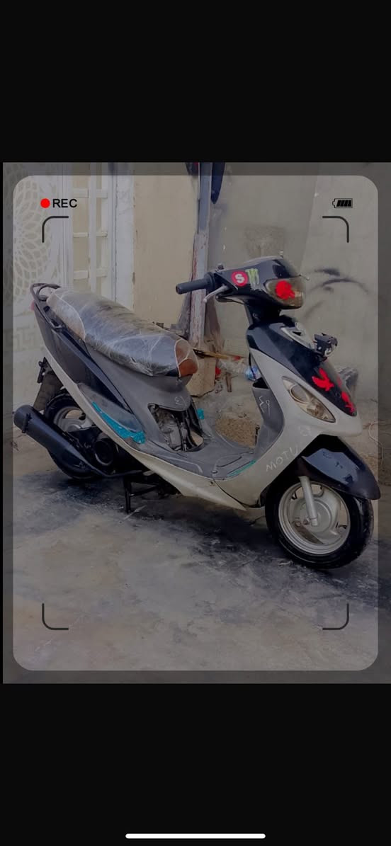 دراجه ماكس منغولي للبيع دراجه كفاله وكفرات اصلي  ومختم موديل 2004 مكينه مكفوله من الصرف والبخار مكان اركوازي دور الشعله للستفسار***********
