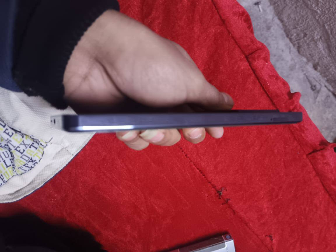 السلام عليكم جهاز Infinix NOTE 40 5G جديد شخط ما بيه ذاكرته 256 بصمه من دمجه بل شاشه يرهم بيع ويرهم امراوس حسب القناعه مكاني بغداد المشتل سعر الجهاز 180وبيه مجال *********** انتصل واني بل خدمه
