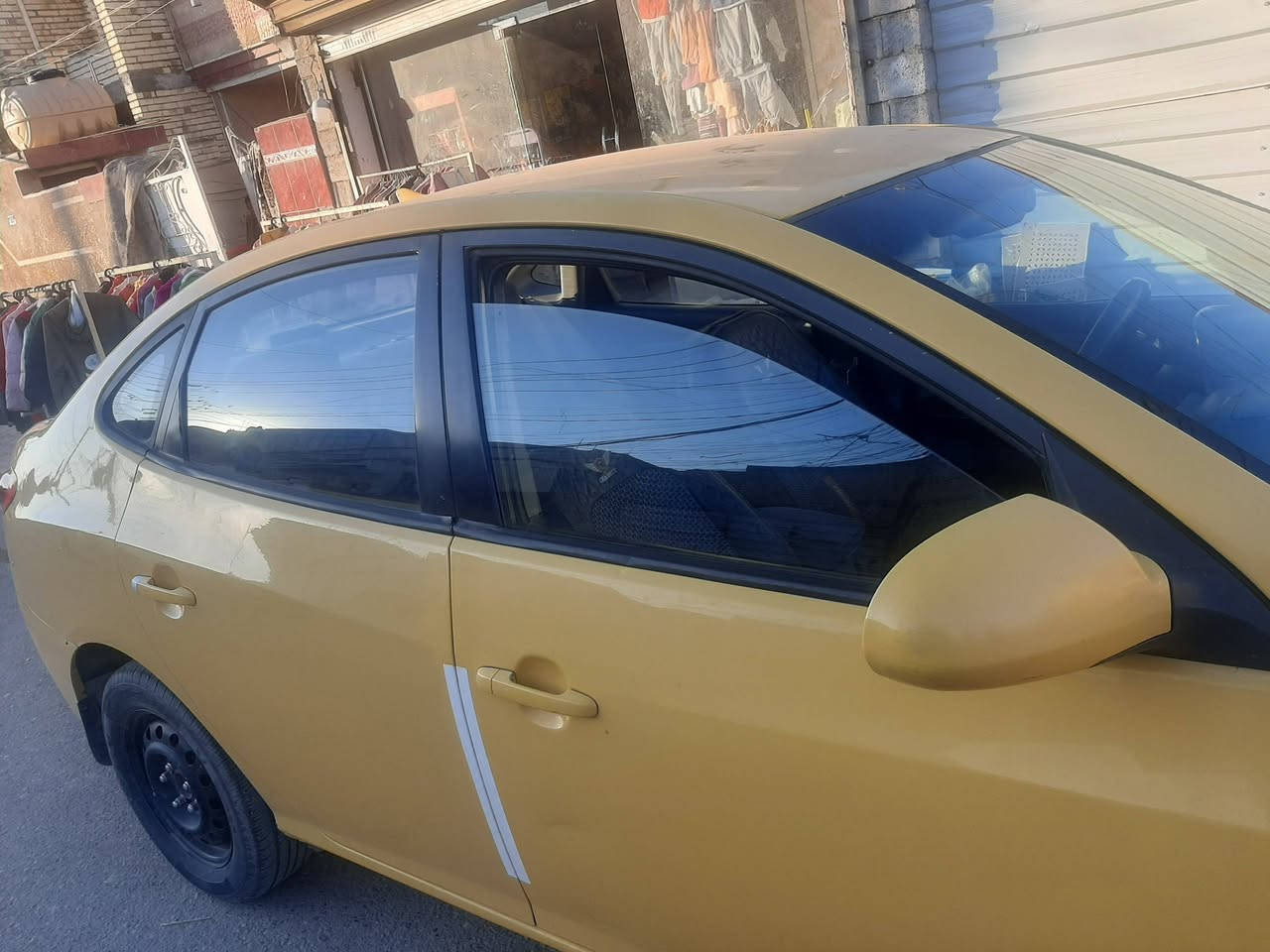 ألنترا موديل 2010 وارد أمريكي 
رقم بغداد، الحادث بنيد وجاملغ فقط
***********.
