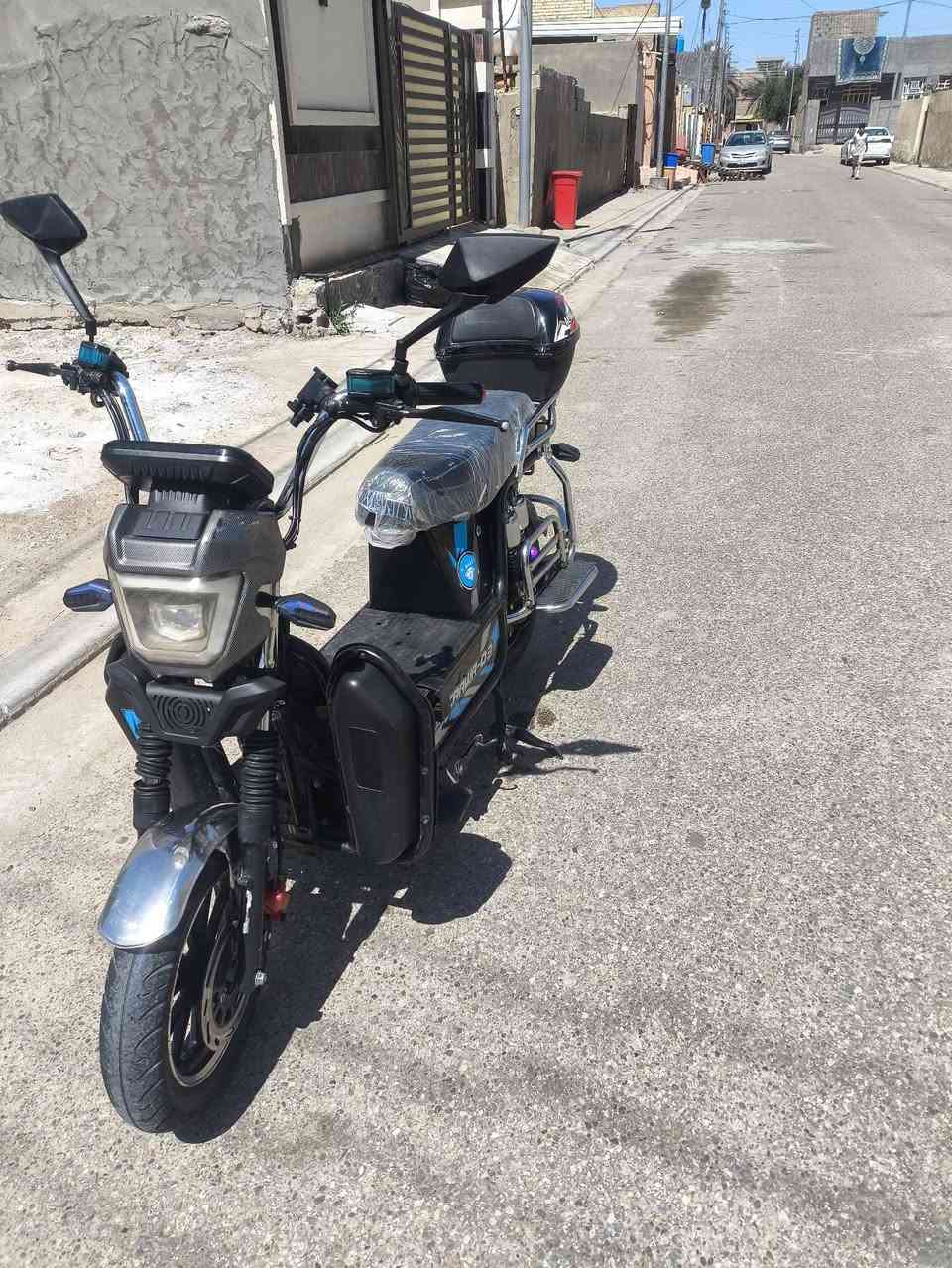 جبلي لبيع موديل 24 نوع الماسه بطاريات عشره ونص يقرن كهربائيات كلها شغاله اي نقص  مابيه جهاز مانع سرقه تحكم عن بعد بصمتين وسويجين نشرات جانبيهه
خمسه باتري  دراجه كل نقص مابيه اخت الجديده 
***********
+9647827587898
سعر 475
