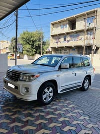 للبيع لاندكروز GXR   لاندكروز GXR 2010محدث 2015 رقم بغداد انكليزي بأسم...