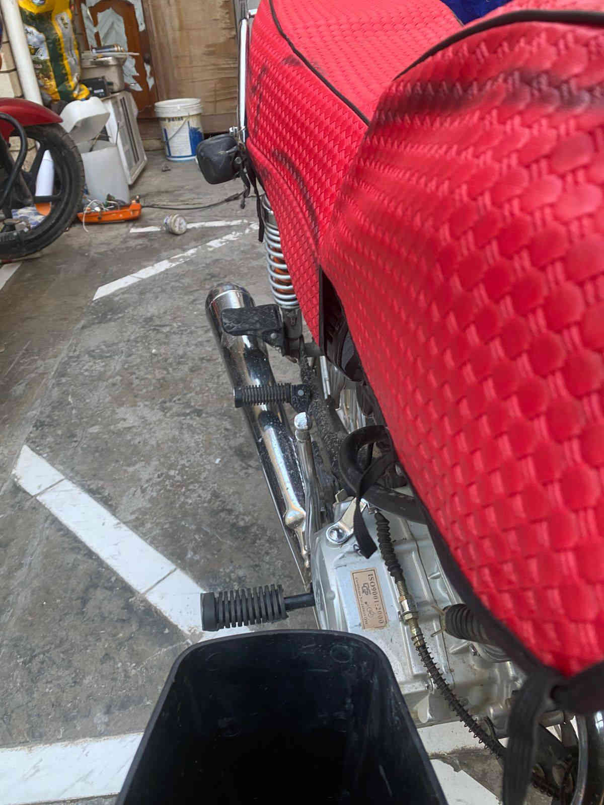 ايراني 🇮🇷...... 
سونك 5كير موديل 23دراجة مرتبةحلوة نظافة شوفت عينك مكفولة مكينة كهربائيات بدون اوراق مكفولة من السرقة السعر 600وبيها مجال مكاني ألاعظمية***********
