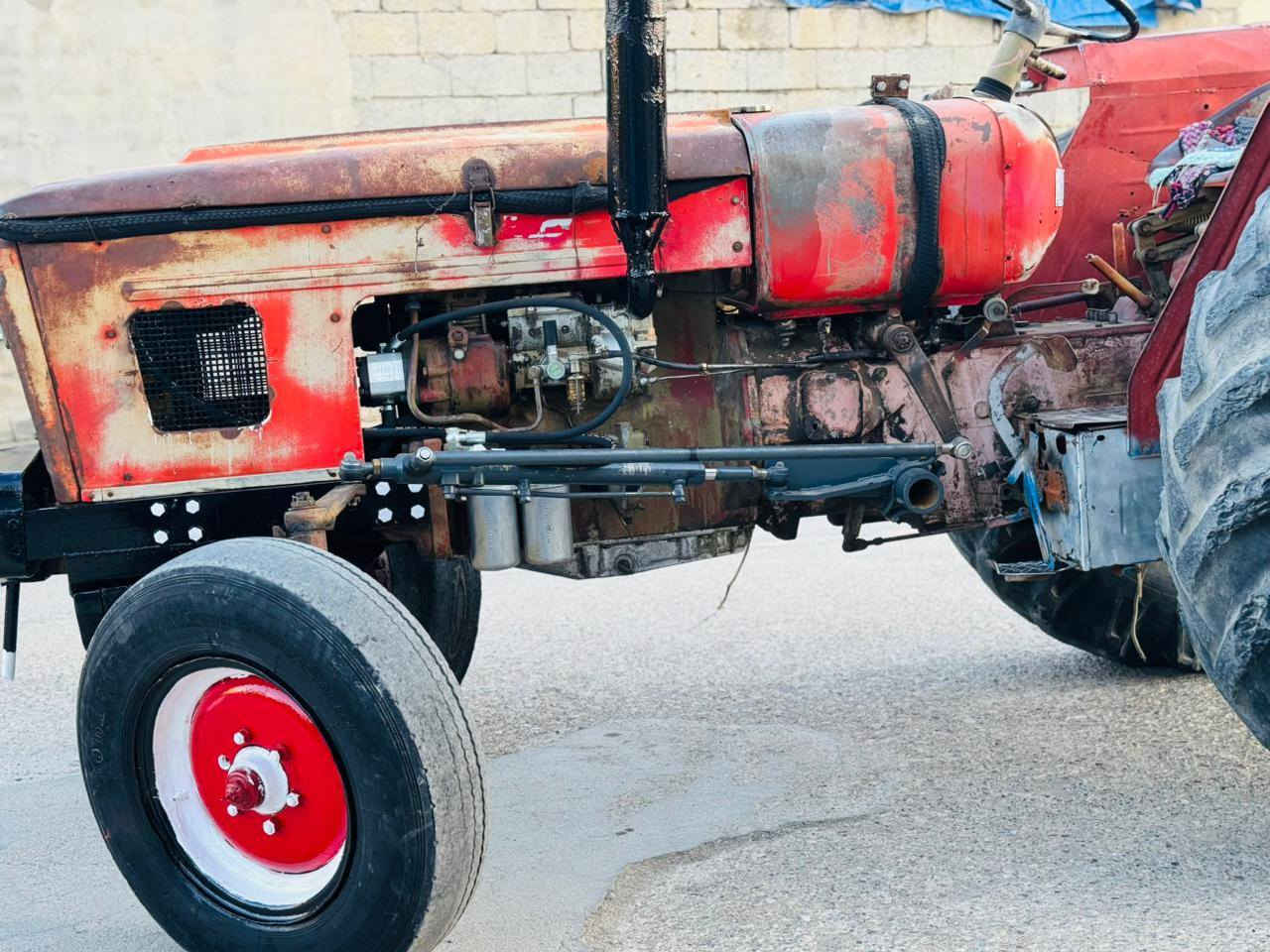 عنتر 88 سنويه موجودة عضم عاج صاحبه موجود المكان كركوك***********
