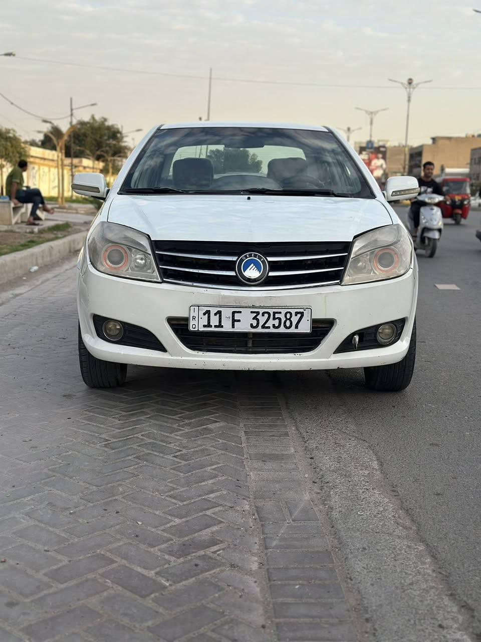 جيلي - ام كي 2012
- ابيض 

- محرك 1600 مكفول

- كير عادي مكفول

- تبريد ثلج 

- سيارة بيها صبغ جمالية 

- تبديل صدر امامي قبل 4 ايام .

- ادامة كاملة 

- سنوية جديدة بأسمي ( صفر غرامات ) 

السيارة نشطة وعالية ومرتبة سعرها 44 وبيها مجال للشراي ما ارجعه .

 

العنوان بغداد - ساحة مظفر

*********** / موجود واتساب
