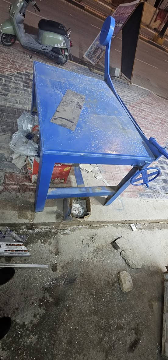 سلام عليكم
عندي فرازة كيلون سنكل فيز نضيفة كلش بس بيهة نقص صوندات وتقاسيم وطبر للبيع ابيعهن ثنينهن سوية مكاني كربلاء  ***********
