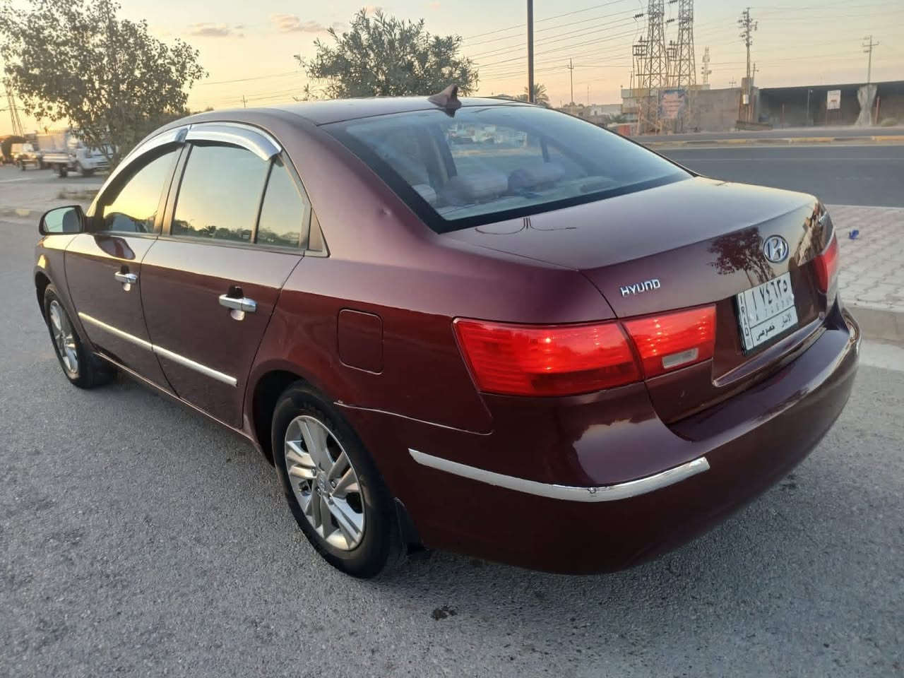 السلام عليكم سوناتا موديل 2009 خليجي محرك 2400 دوش .السياره بيهه 5 قطع بدون دواخل أثر شخوط مكفوله من محرك وكير وتراي وصدر وتبريد رقم انبار سعرهه 103 وبيهه مجال بسيط مكاني الرمادي الخالديه 
***********
***********
