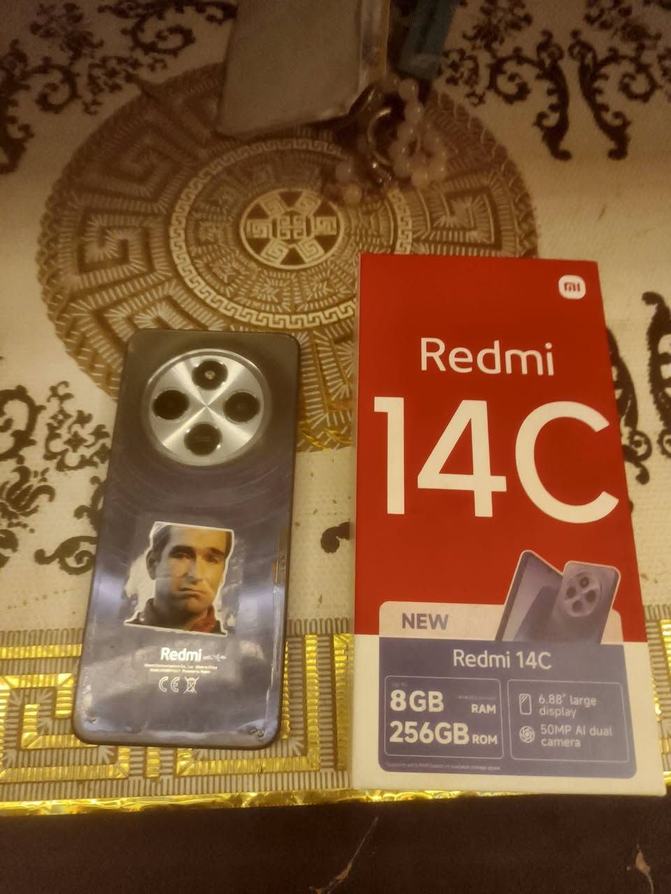 جهاز ريدمي 14 سي
التحديث: 120Hz
الكاميرا الخلفية: 50MP
الكاميرا الأمامية: 13MP
البطارية: 5160mAh
 256 جيجابايت
المعالج: MediaTek Helio G81 Ultra
النظام: Android 14 مع HyperOS 
.................................. 
💰 السعر 100وبي مجال +توصيل تكريت فقط
للتواصل رقم الواتساب: ***********
