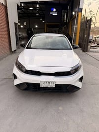 سيراتو ٢٠٢٣ • مكينة ٢٠٠٠ • ماشية ٧٠٠٠