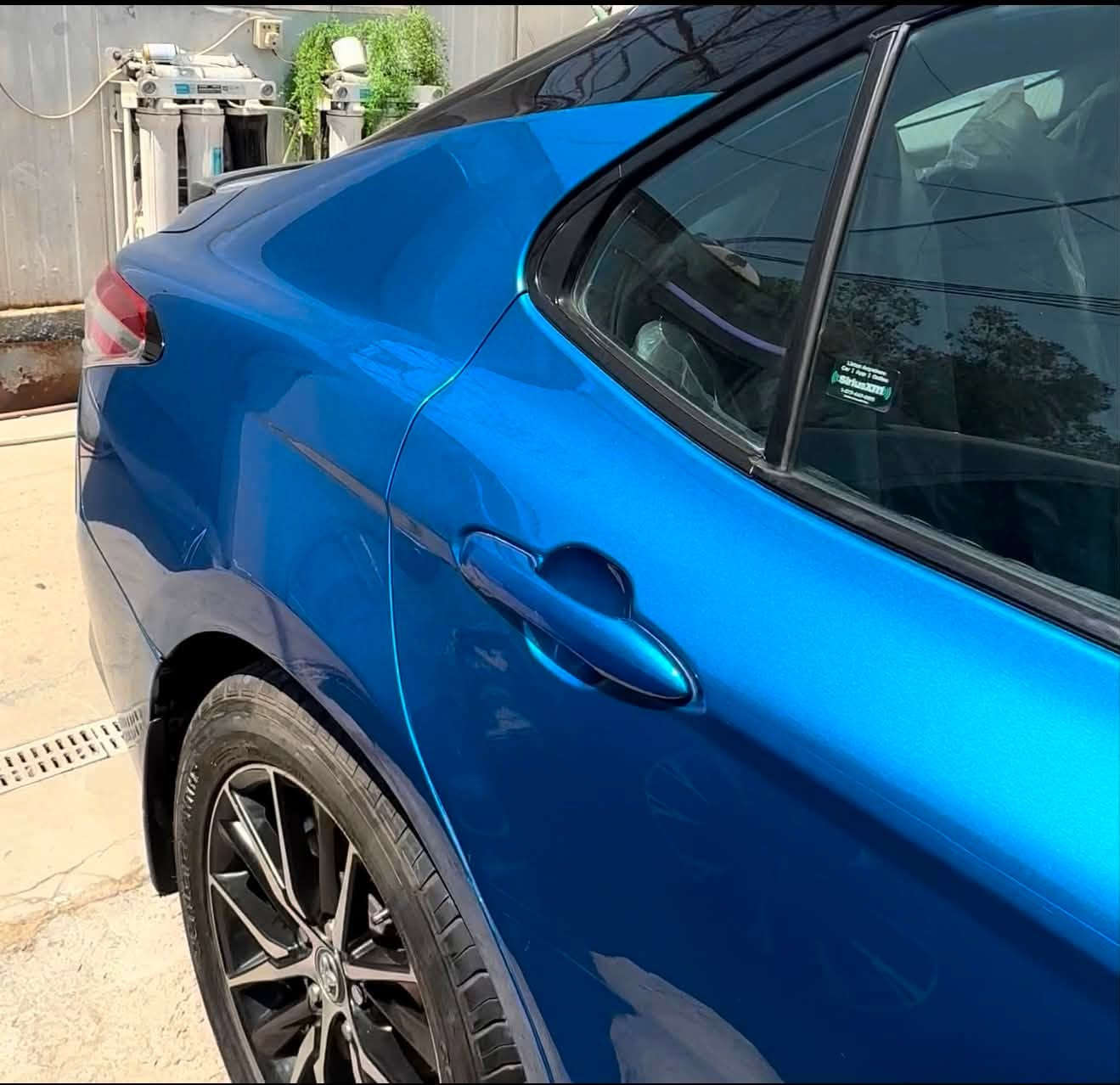 للبيع  Toyota Camry XSE 2020
فئة XSE الرياضية
 محرك 2.5L +گير أوتوماتيك 8 سرعات
 220حصان
 فتحة سقف
 LED كامل
 تشغيل بصمة + Smart Key
 Apple CarPlay
 كاميرا خلفية وأنظمة أمان Toyota Safety 
للبيع Toyota Camry XSE 2020 فئة رياضية بحالة ممتازة جداً.
 محرك قوي واقتصادي بالوقود
 شاشة كبيرة ونظام ملاحة
 مقاعد جلد كهربائية
 فتحة سقف
 كاميرا خلفية وحساسات
 تشغيل بصمة ودخول ذكي
 صيانة منتظمة والسيارة جاهزة للاستخدام
 بدون أعطال وتعمل بكفاءة عالي Sense

السيارة بحالة ممتازة، جاهزة للاستخدام
الموقع: (الكراده)
السعر: (21000$)
 للتواصل: (***********)
