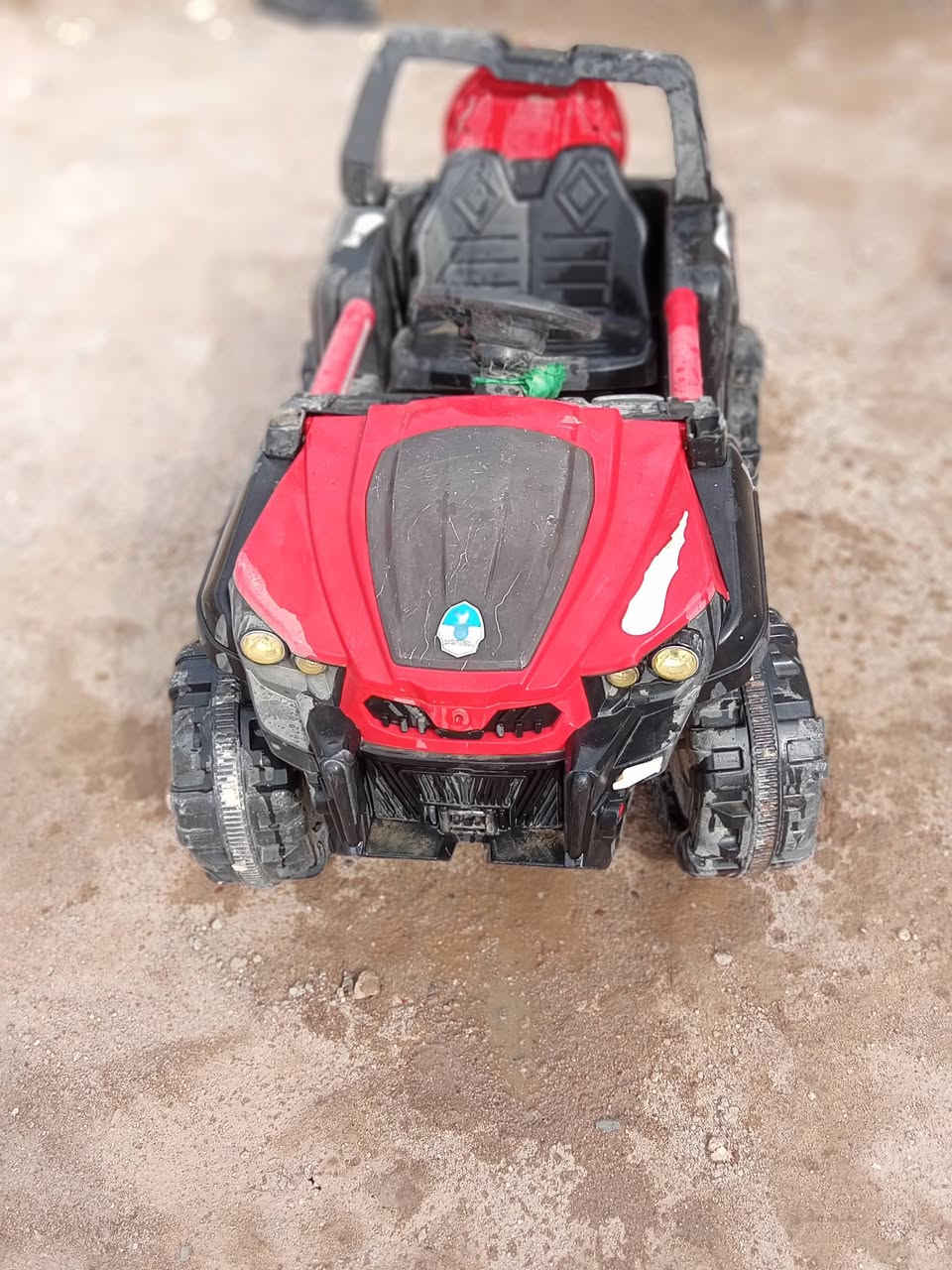 سيارة 🚗 اطفال للبيع استفسار *********** شطرة يم مستشفئ امل. اهلي سعر مناسب
