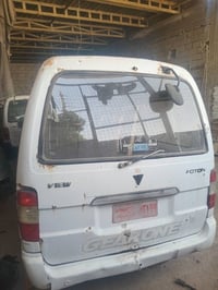 فتون ٢٠٠٩ مكينة كير ياباني فور واي سيارة شغالة بيها خياسات بالهلالات ا...