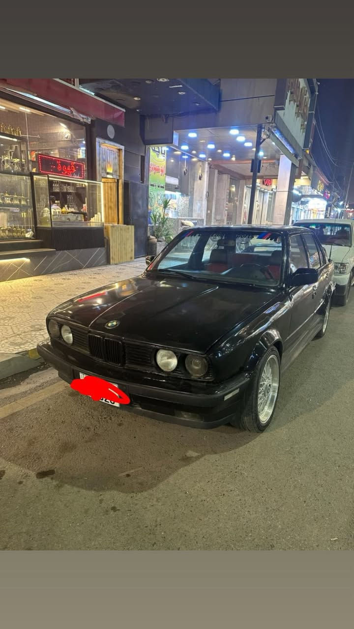 شباب  مكلف بنشر (زعره رقم نينوى الجديد)
زعره موديل 1990
حجّم المكينه 25 كبس 
كير عادي
جامات الاماميه كهرب فقط
سلايت
كير ومكينه نظاف والسياره مرتبه
شرط التحويل او الوكاله
سعر 38 وبي مجال بسيط
للتواصل ***********
