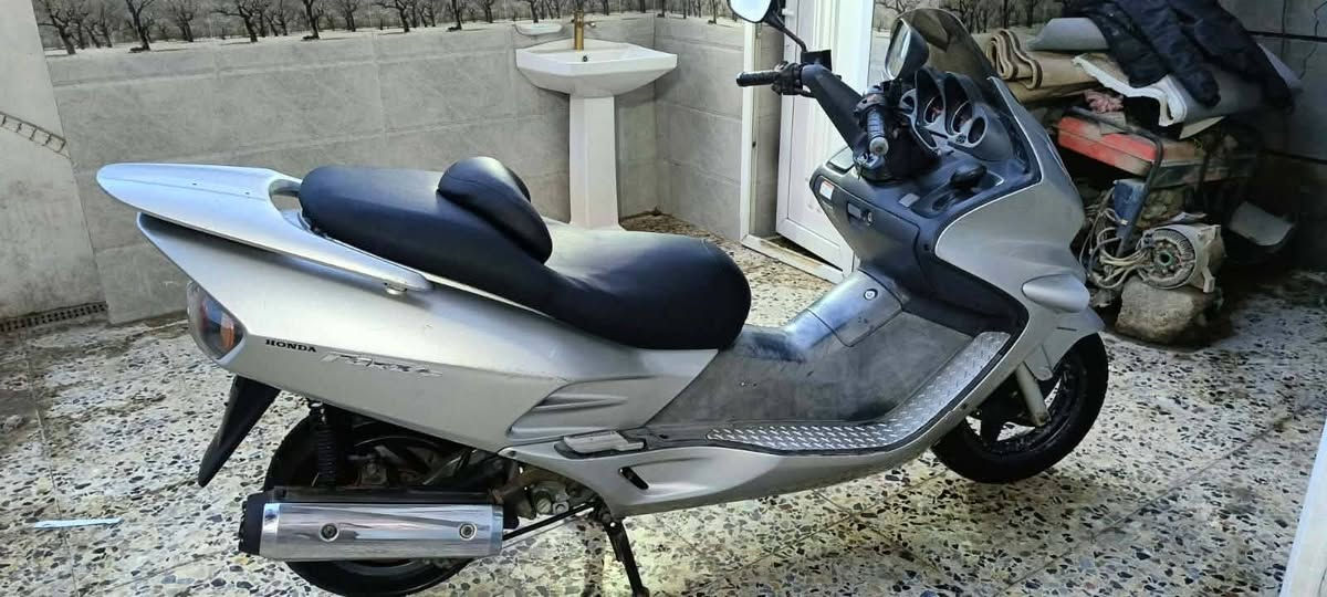 سلام عليكم فورزه 6/0 بلاد دراجه نضيفه فؤل  دؤسات نيكل
استاند حساس 
كهربايات كيجات كلهه شغاله 
مكينه اكلجات مكفؤله طستهه ناعمه نكره باي ؤقت حماؤه نص ثابته شلعه ؤمعدل فؤل تخم تاير جديد 
اؤراق كامله دراجه جاهزه بدؤن نقص سعرهه 750الف شراي اتصل عرقم ؤتدلل ***********
