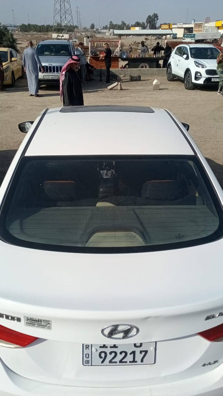 سلام عليكم النترا للبيع موديل 12خليجي سياره فتحه تخم تاير صدر تبريد جاهزه مال جناي السونار بل منشور مكان بغداد 
السعر 118 وبيه مجال 
***********
*********** وتساب
