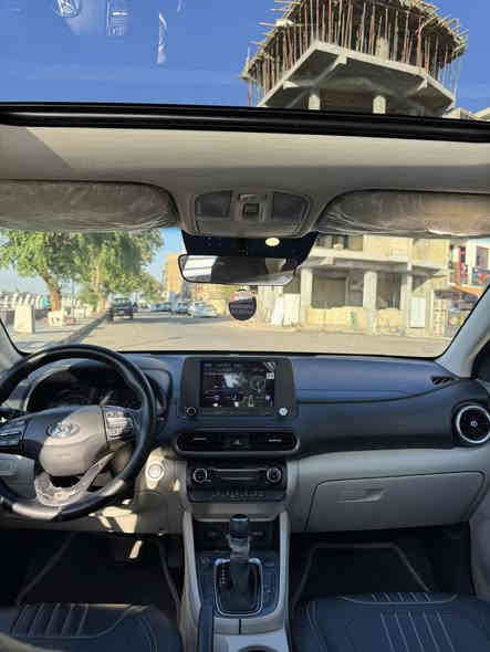 سلام عليكم للبيع 
هونداي كونا 2022 خليجي
فول موصفات 
فتحة سقف
محرك 2000
داخل بيجي
بصمه 
فتحه 
شاشه جبيره
لد نهار 
شحن واير ليس
حساسات امامية وحساس خلفي
تحديد مسار
شاشات معلومات
مانع انزلاق 
نضام قياده نورمال + سبورت +فور ويل
مانع انحدار
ماشيه 43 الف
خليجي مكفولة
مكانها بغداد رقم بغداد  بأسمي تحويل مباشر
السعر : ١٨٨ وبيه مجال 
للاستفسار الاتصال بالرقم ***********
