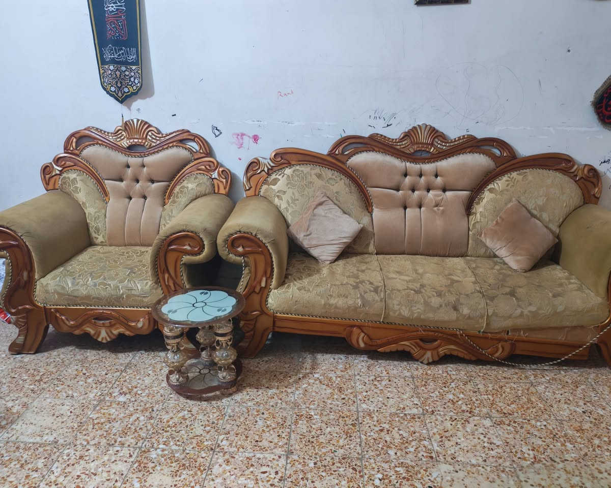 تخم كامل مستعمل للبيع مع سيت طبلات السعر 300 ألف للاستفسار الاتصال على هذا الرقم ***********
