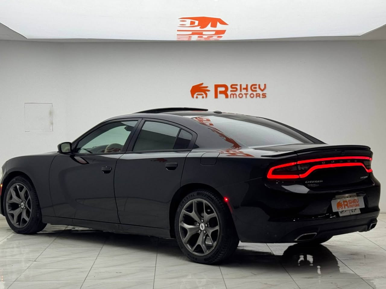 Dodge charger rallye+ 2017

دودج جارجر رالي+ 2017

فول مواصفات

سماعات ماركة beats

ماشية 104,000 ميل

كينة 6 سلندر حجم 3.6لتر بحالة

ممتازة جدا

سيارة كلين تايتل كفالة عامة ما عدى

4-5 مكان بارد صغير

وبسعرررر (210$) وبيها مجال

***********

*********** Ter Aar, ZH
