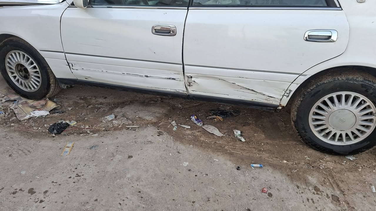 السلام عليكم 
راس الثور فلات للبيع على حادثها 
تخم تاير مكينة وكير جدد رقم بصرة تحويل سيارة شغالة 
السعر:45$وبيها مجال
صاحب السيارة***********
