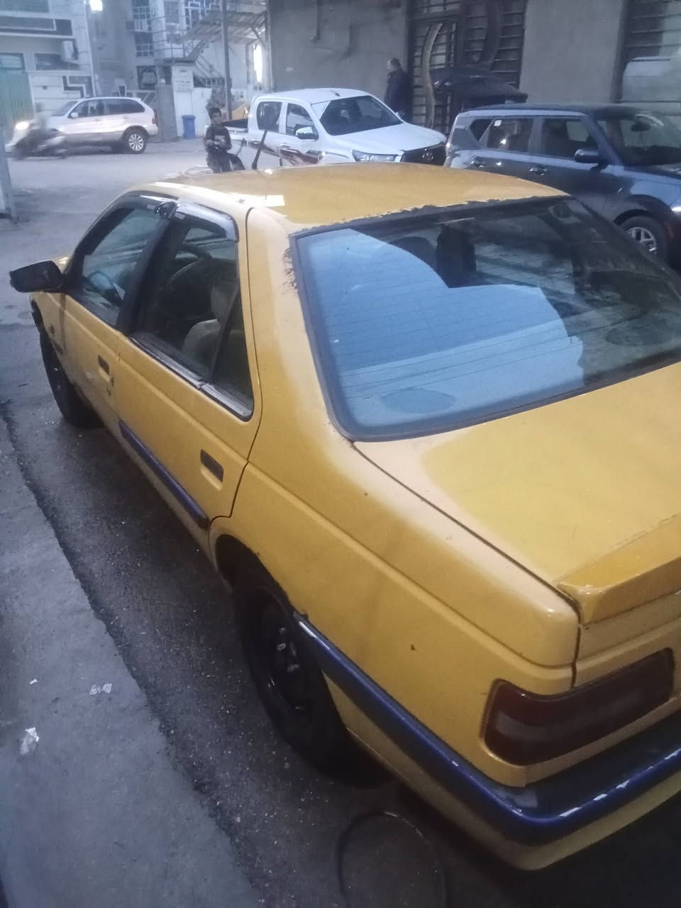 سلام عليكم بيجو Glx موديل 2013 سيارة حلو بس بيها نواقص بسيطة للبيع 30وبيها مجال بسيط المكان بغداد للستفسار الاتصال على رقم الهاتف *********** بي واتساب
