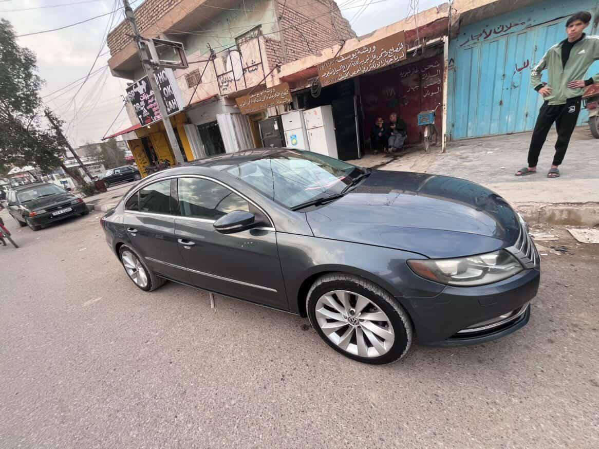 سلام عليكم اعادة نشر بسبب الوعود الكاذبة المو شراي ليضل ايراسل رحمه ع والديك 
 للبيع والمراوس

 فولكس فاجن باسات سي سي موديل 13  رقم ادهوك الجديد 
سياره بدون صبغ بدون ضربه السياره جديده حته كتلوك الشركه موجود كير مكينه خير من الله
مكينه 2000 تيربو 
كير 6 نمر 
سياره كهربائيه كله شغاله تبريد تدفئه 
تحكمات استيرن 
شاشه وكامره 
كشنات كهرباء وتدفئه 
تبريد منفصل 
قطعتين تبريد 
اشاير بالمري 
لد ترحيب 
سياره مواصفات معروفه السعر  110وبيه مجال قليل مكاني ديالى هبهب ***********
