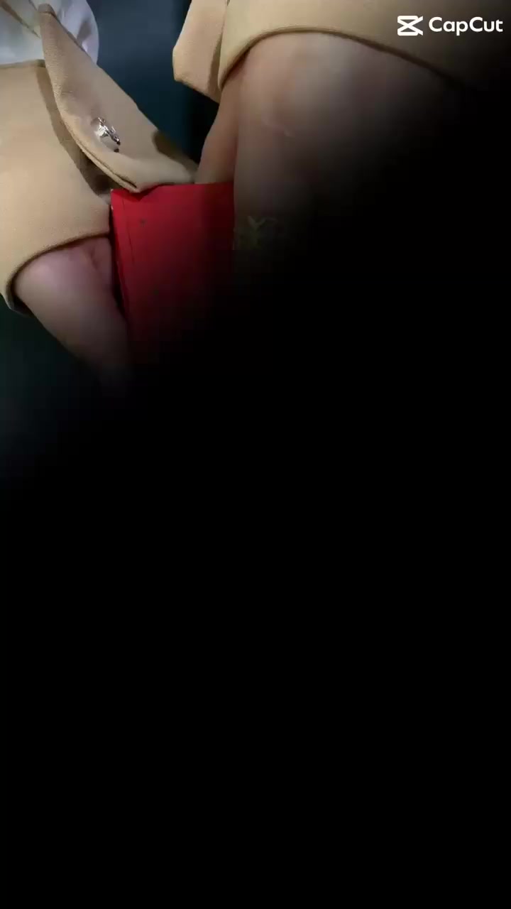 سلسله أو كلاده فضه عيار 925 غرام 18٫8 سعر الغرام 4٫000 الي يريد يراسلني خاص او عل *********** يوجد توصيل لجميع محافظات مكاني كربلاء
