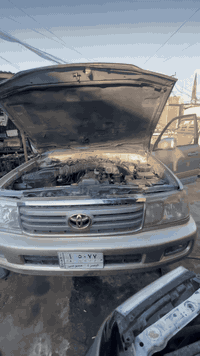 *********** مكينه وكير
اتوماتيك بعدهن مشدودات بالسياره تفحصهن ياللا تفتحهن وهاي تشغيله المكينه والكير تمام
